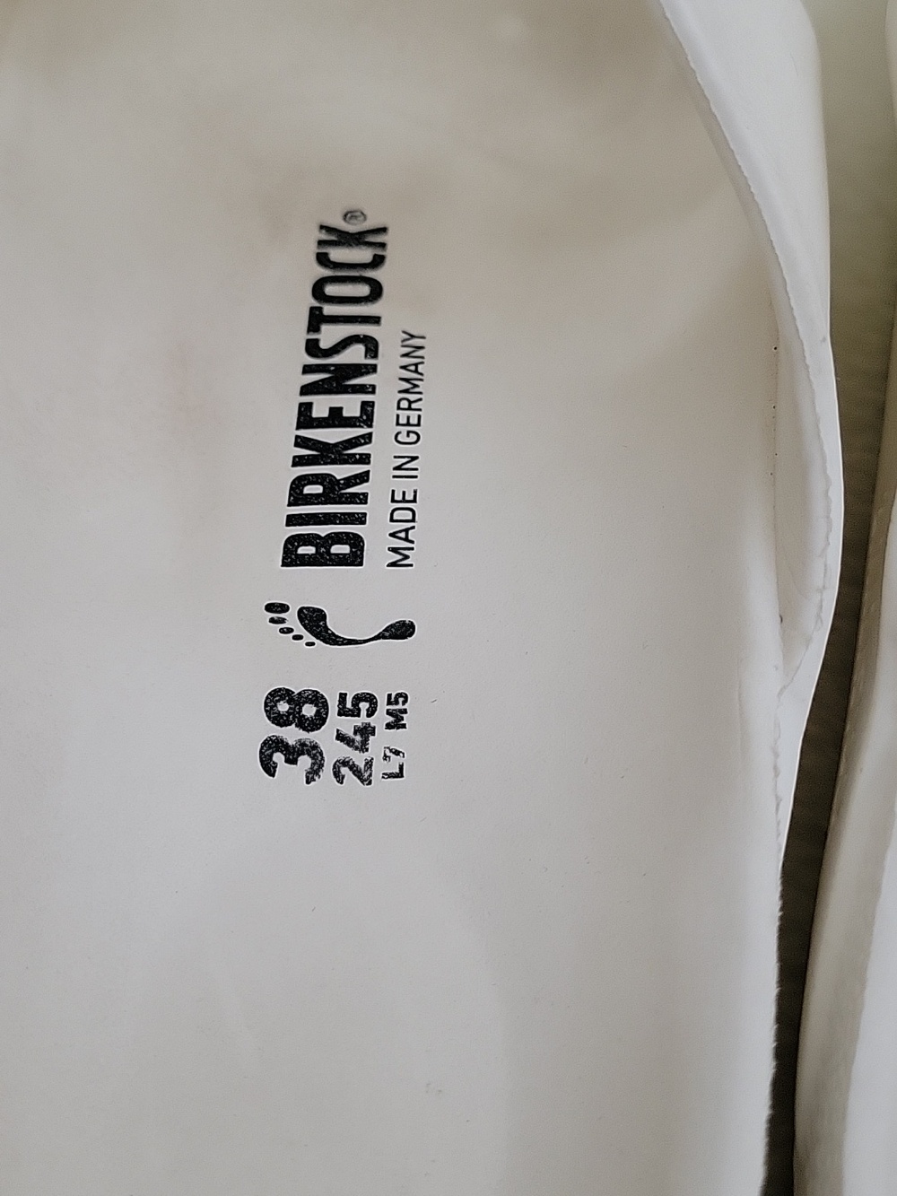BIRKENSROCK White Arizona EVA Slide Sandals. Size 38. - Picture 8 of 15